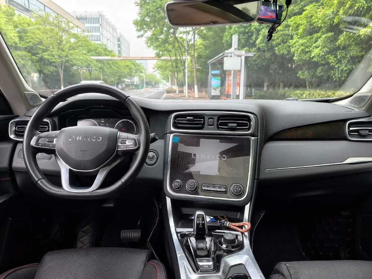 2019 LYNK&CO 01 2.0T 190HP L4 7DCT,autocango,china used car exporter,china ev exporter,chinese used car exporter,chinese used ev exporter