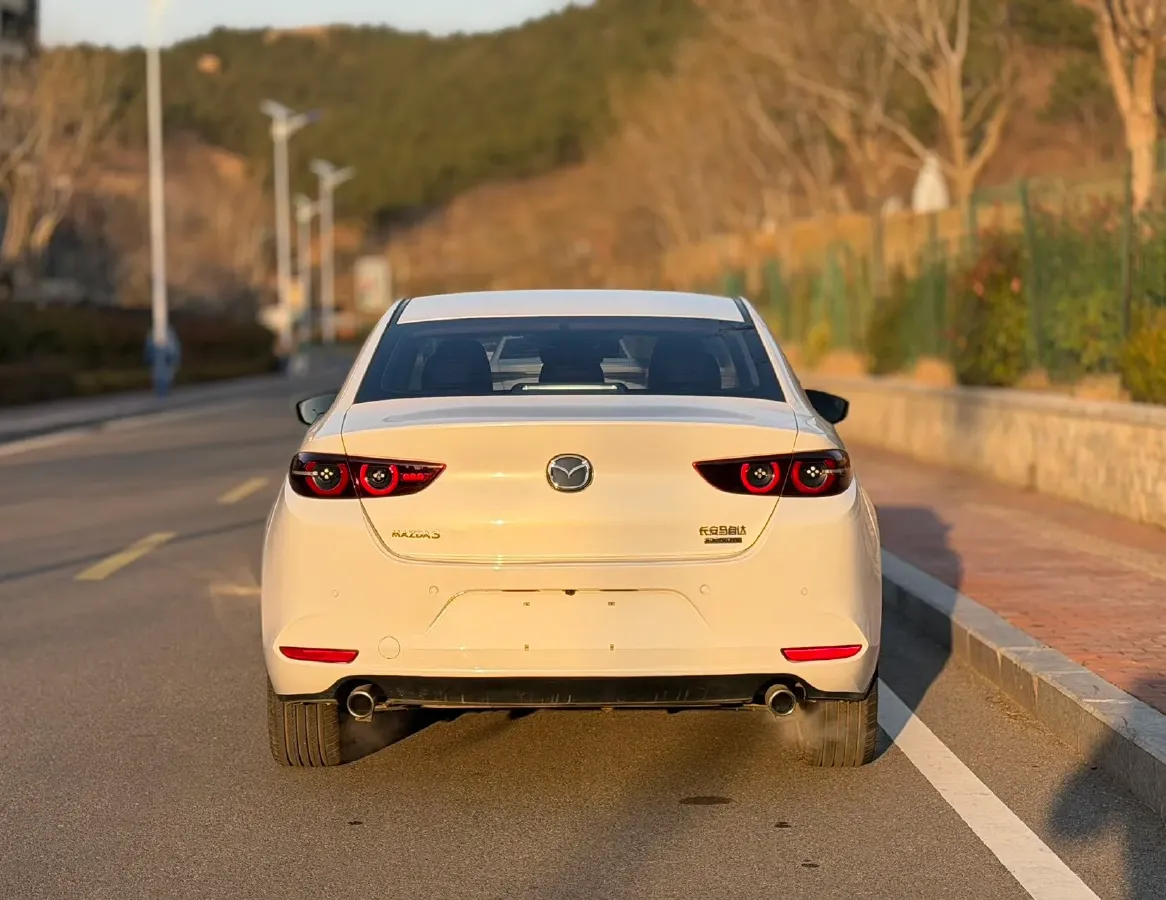 2021 Mazda 3 Axela 2.0L 158HP L4 6AT,autocango,china used car exporter,china ev exporter,chinese used car exporter,chinese used ev exporter