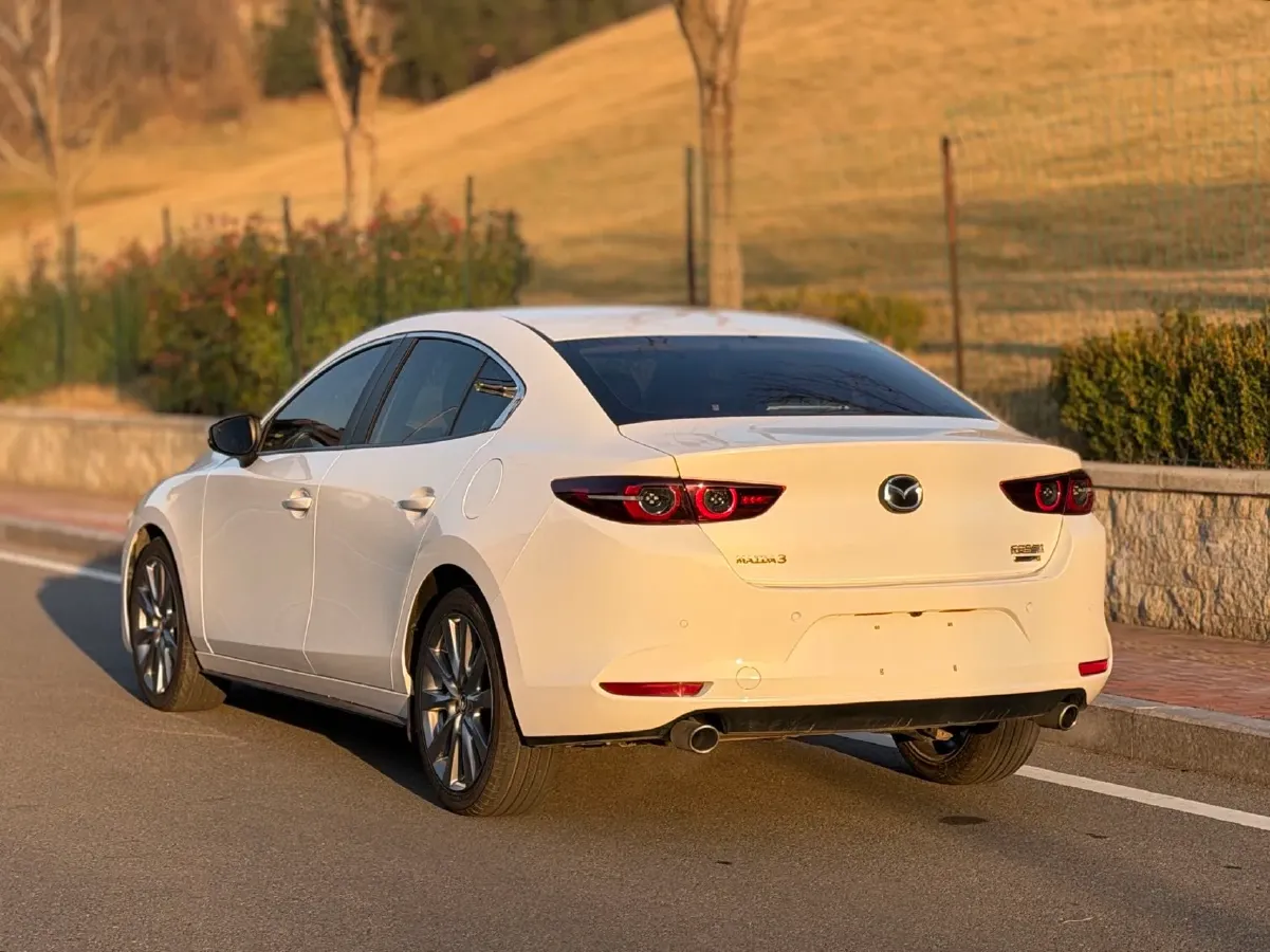2021 Mazda 3 Axela 2.0L 158HP L4 6AT,autocango,china used car exporter,china ev exporter,chinese used car exporter,chinese used ev exporter