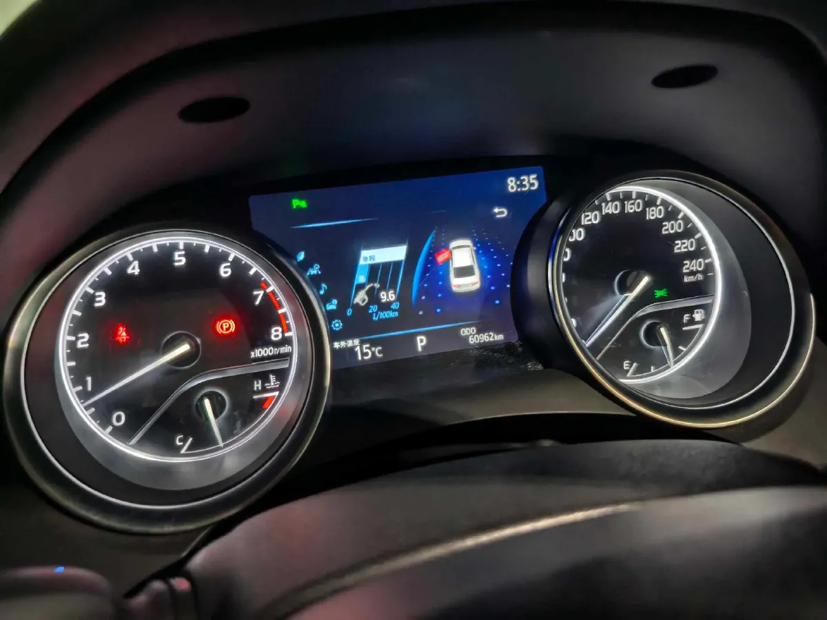 2019 Toyota Camry 2.5L 209HP L4 8AT,autocango,china used car exporter,china ev exporter,chinese used car exporter,chinese used ev exporter