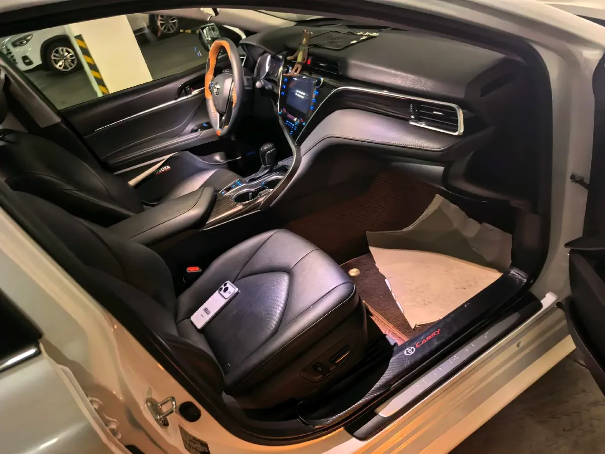 2019 Toyota Camry 2.5L 209HP L4 8AT,autocango,china used car exporter,china ev exporter,chinese used car exporter,chinese used ev exporter