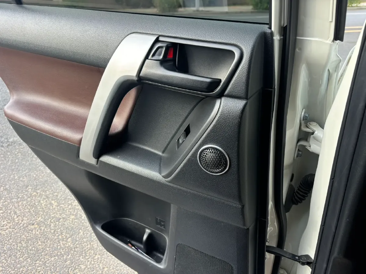 2019 Toyota Land Cruiser Prado 3.5L 280HP V6 6AT,autocango,china used car exporter,china ev exporter,chinese used car exporter,chinese used ev exporter