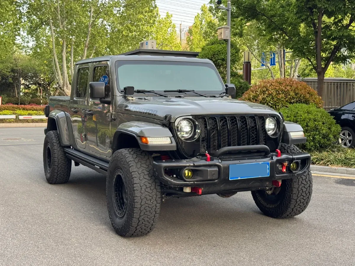 2022 Jeep Gladiator 3.6L 284HP V6 8AT,autocango,china used car exporter,china ev exporter,chinese used car exporter,chinese used ev exporter