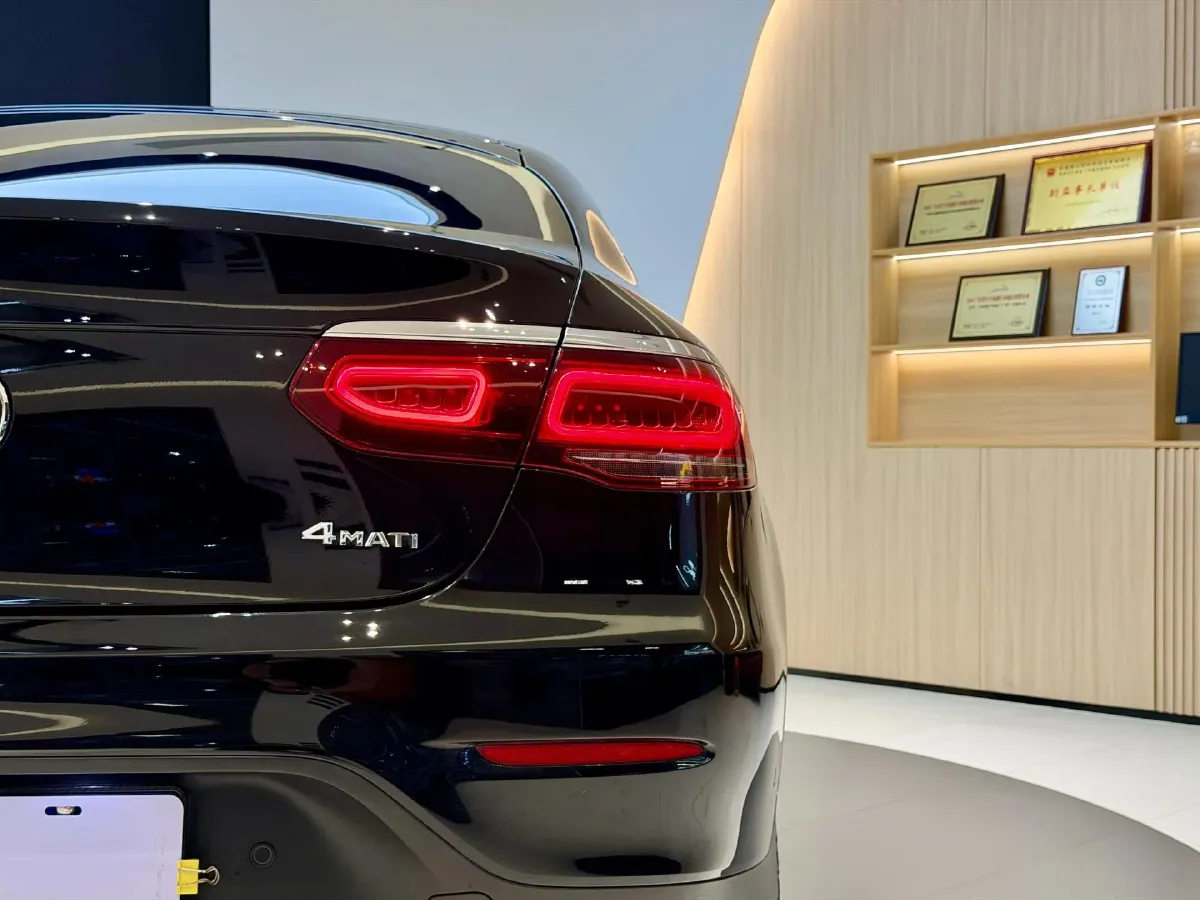 2021 Mercedes-Benz GLC Coupe 2.0T 258HP L4 9AT,autocango,china used car exporter,china ev exporter,chinese used car exporter,chinese used ev exporter