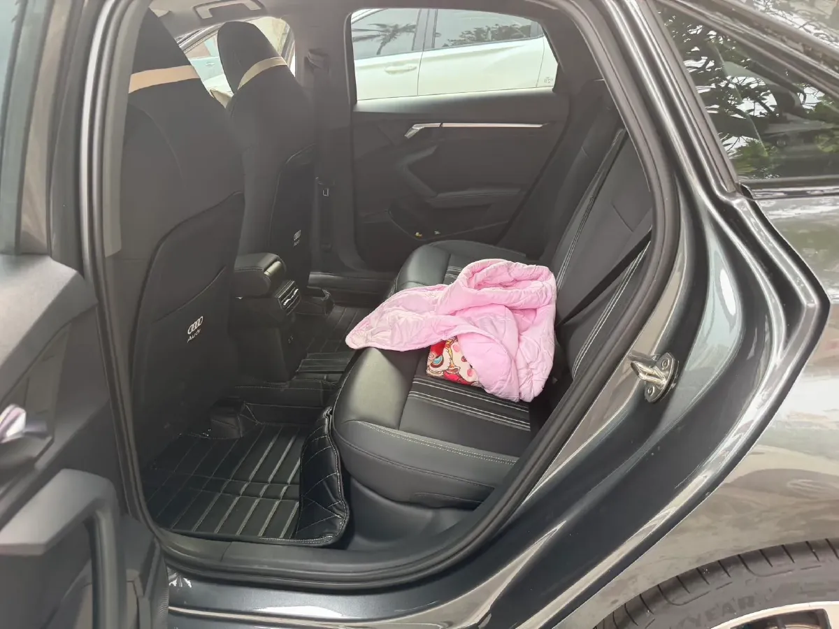 2022 Audi A3 1.4T 150HP L4 7DCT,autocango,china used car exporter,china ev exporter,chinese used car exporter,chinese used ev exporter