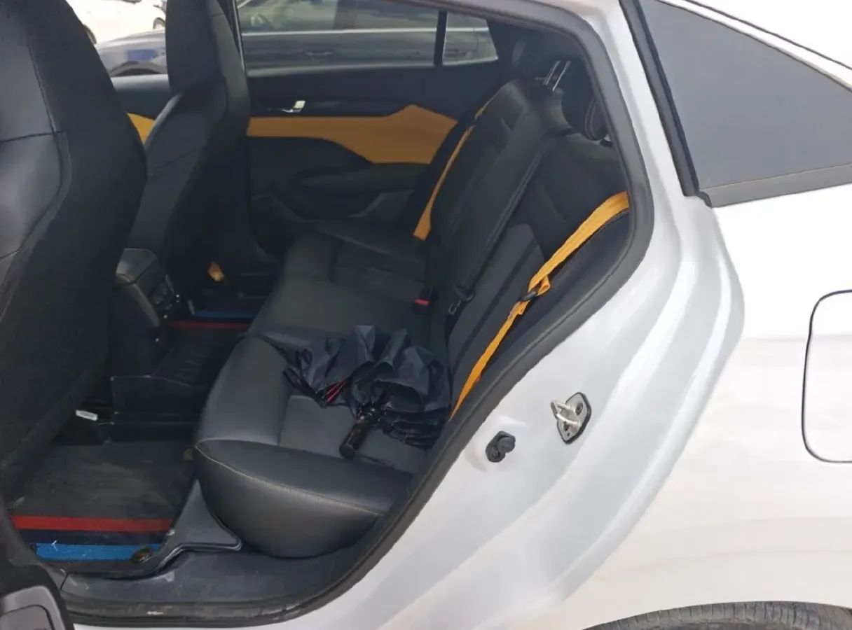 2023 DongFeng Aeolus YiXuan 1.5T 197HP L4 6DCT,autocango,china used car exporter,china ev exporter,chinese used car exporter,chinese used ev exporter