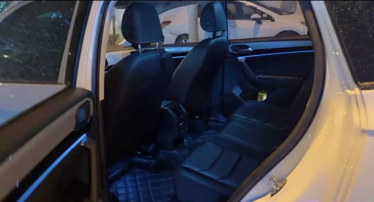 2019 Jeep Cherokee 2.0T 234HP L4 9AT,autocango,china used car exporter,china ev exporter,chinese used car exporter,chinese used ev exporter