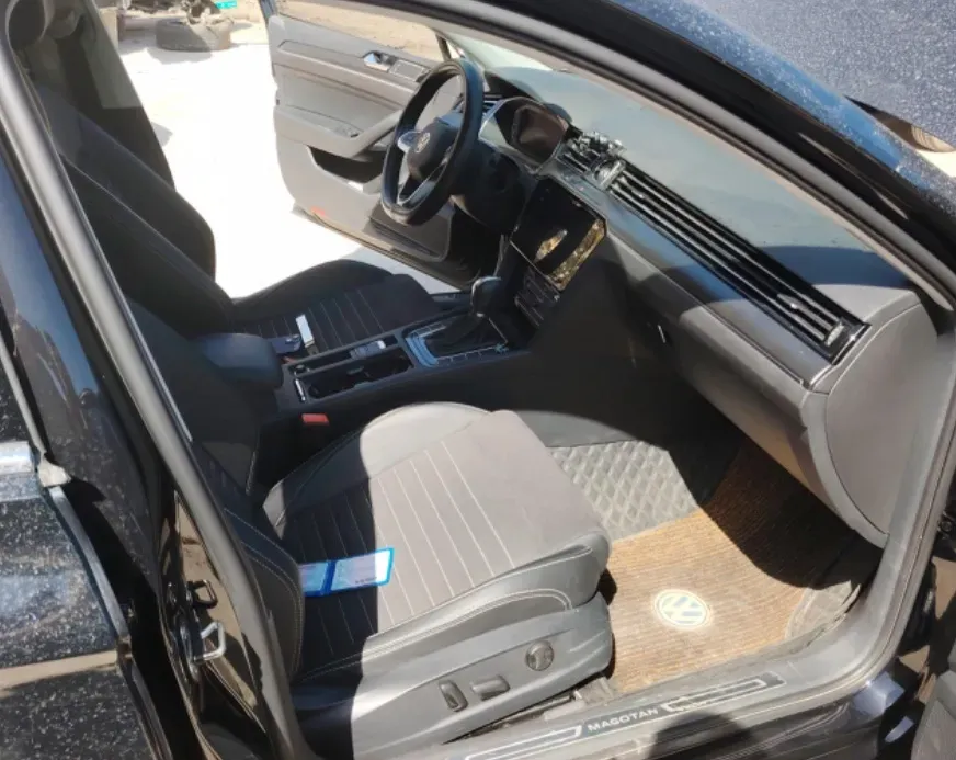 2020 Volkswagen Magotan 2.0T 186HP L4 7DCT,autocango,china used car exporter,china ev exporter,chinese used car exporter,chinese used ev exporter