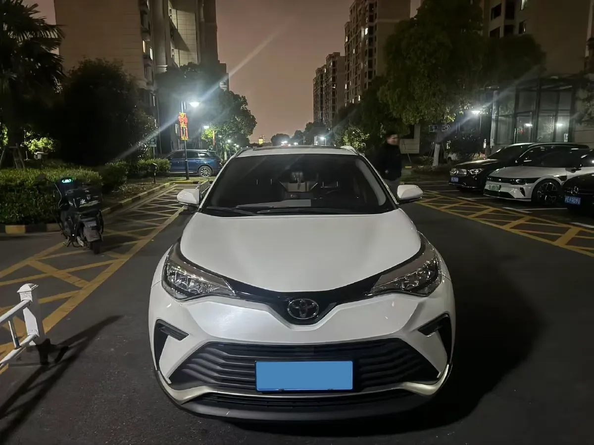 2022 Toyota Izoa 2.0L 171HP L4 CVT,autocango,china used car exporter,china ev exporter,chinese used car exporter,chinese used ev exporter
