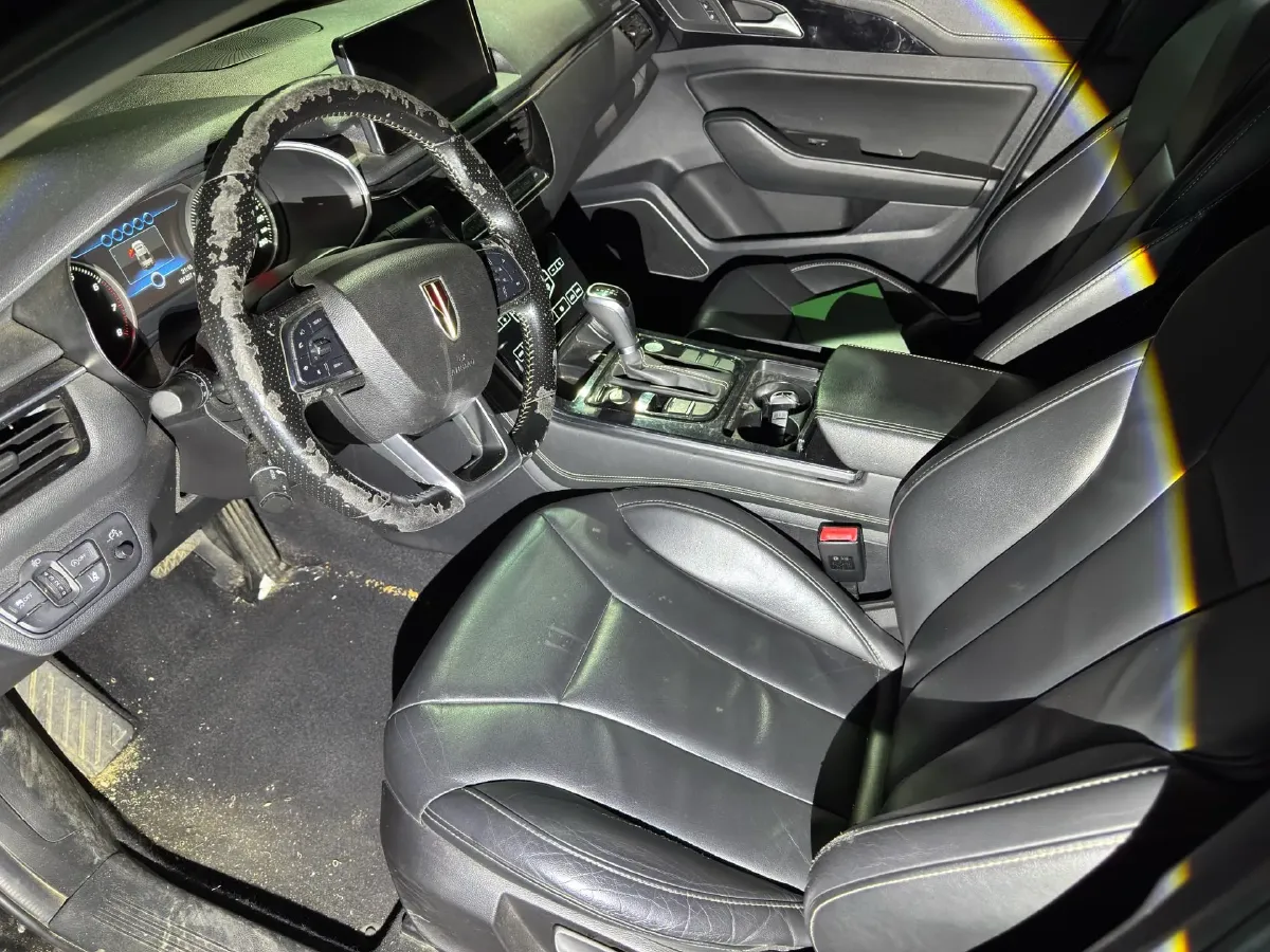 2019 HongQi H5 1.8T 180HP L4 6AT,autocango,china used car exporter,china ev exporter,chinese used car exporter,chinese used ev exporter