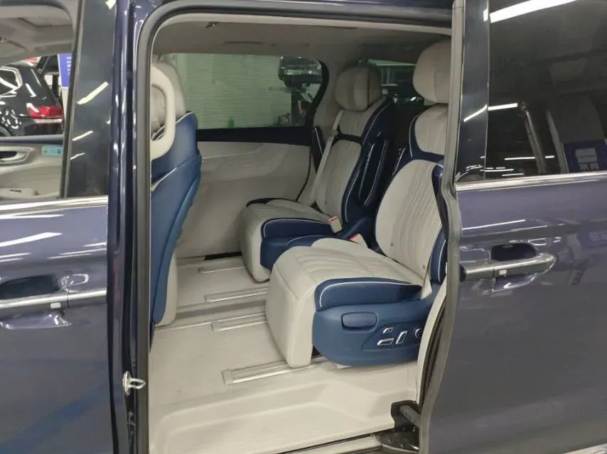 2022 Roewe iMAX8 2.0T 234HP L4 8AT,autocango,china used car exporter,china ev exporter,chinese used car exporter,chinese used ev exporter