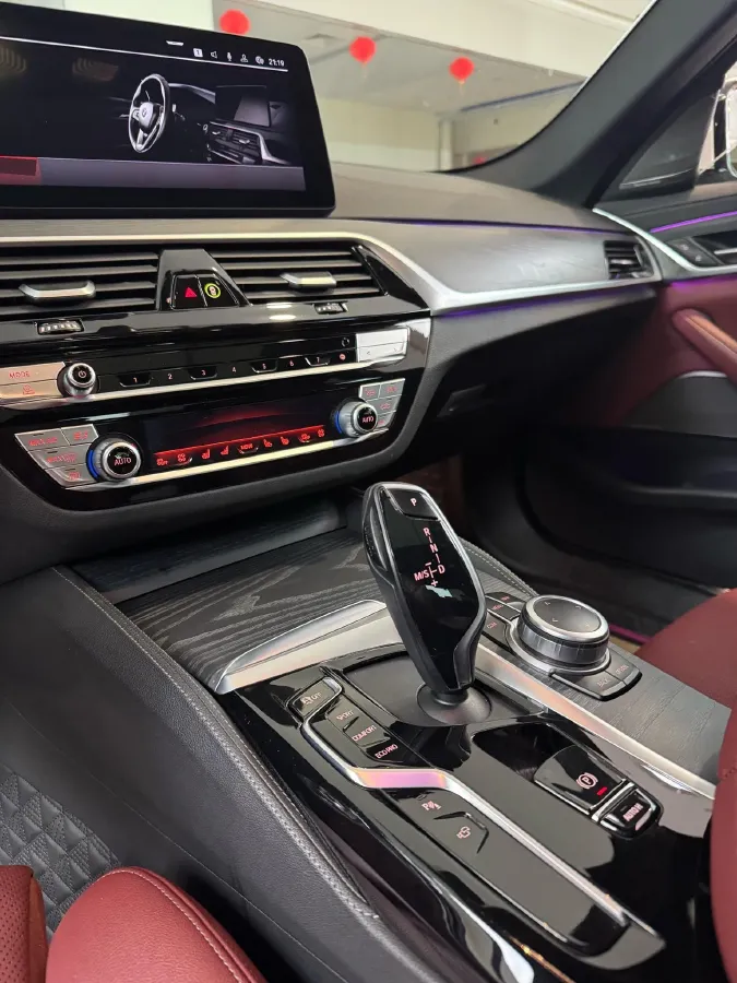 2022 BMW 5 Series 2.0T 252HP L4 8AT,autocango,china used car exporter,china ev exporter,chinese used car exporter,chinese used ev exporter