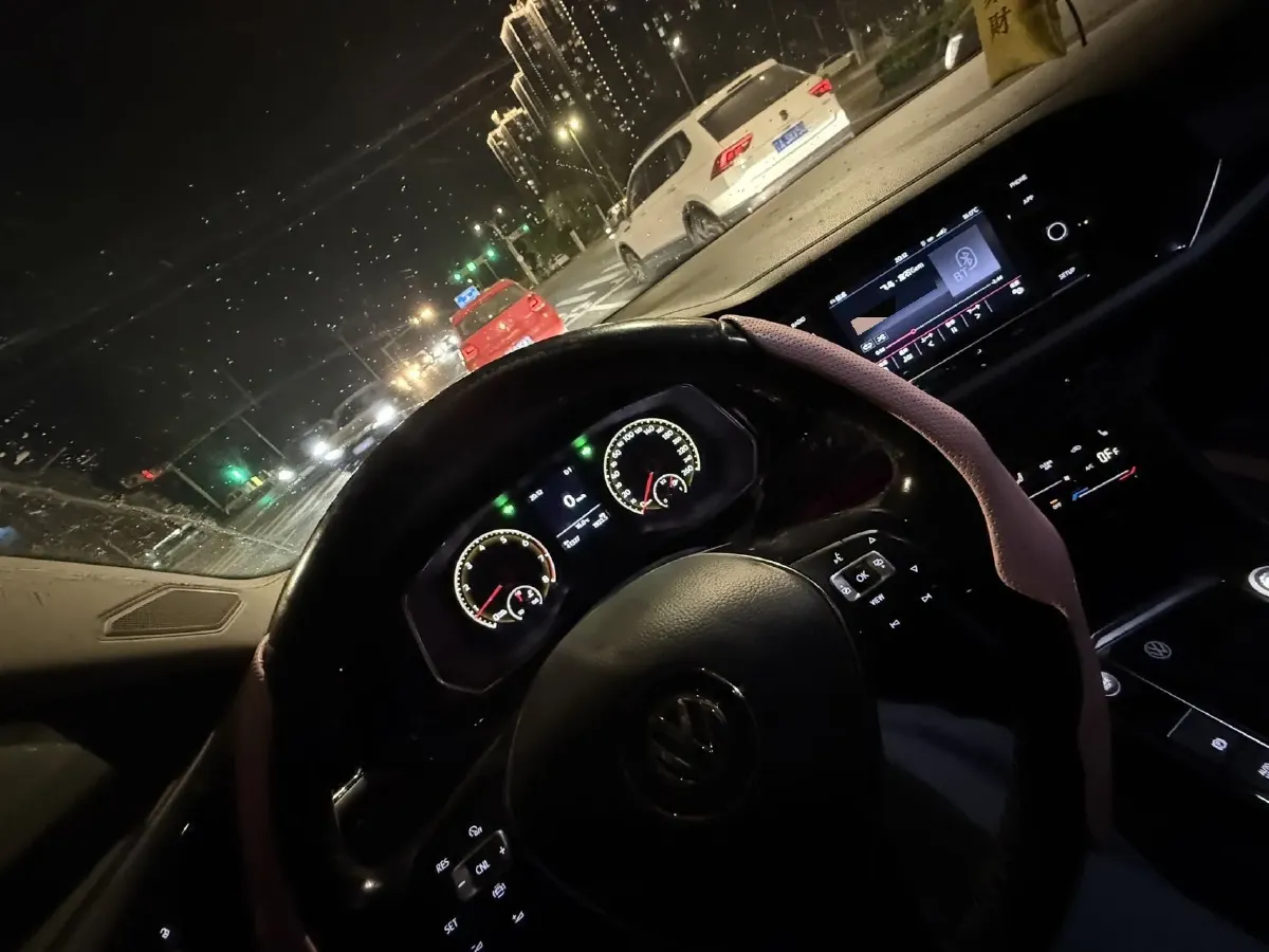 2019 Luxgen Grand 7 MPV 2.0T 188HP L4 6AT,autocango,china used car exporter,china ev exporter,chinese used car exporter,chinese used ev exporter