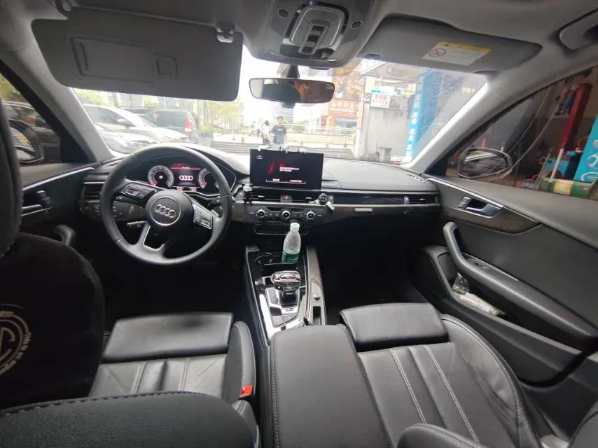 2024 Audi A4L 2.0T 190HP L4 7DCT,autocango,china used car exporter,china ev exporter,chinese used car exporter,chinese used ev exporter
