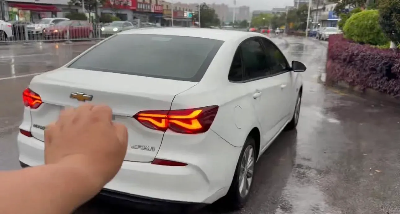 2022 Chevrolet Monza 1.5L 113HP L4 6AT,autocango,china used car exporter,china ev exporter,chinese used car exporter,chinese used ev exporter