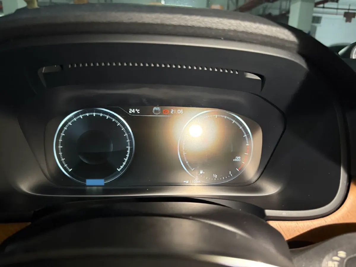 2021 Volvo S90 2.0T 250HP L4 8AT,autocango,china used car exporter,china ev exporter,chinese used car exporter,chinese used ev exporter