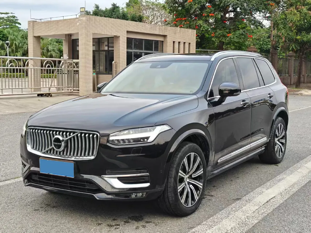 2020 Volvo XC90 2.0T 310HP L4 8AT,autocango,china used car exporter,china ev exporter,chinese used car exporter,chinese used ev exporter