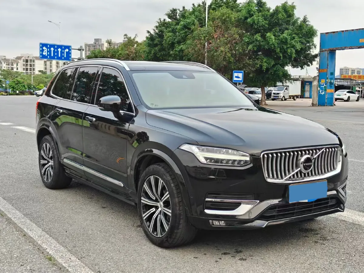 2020 Volvo XC90 2.0T 310HP L4 8AT,autocango,china used car exporter,china ev exporter,chinese used car exporter,chinese used ev exporter