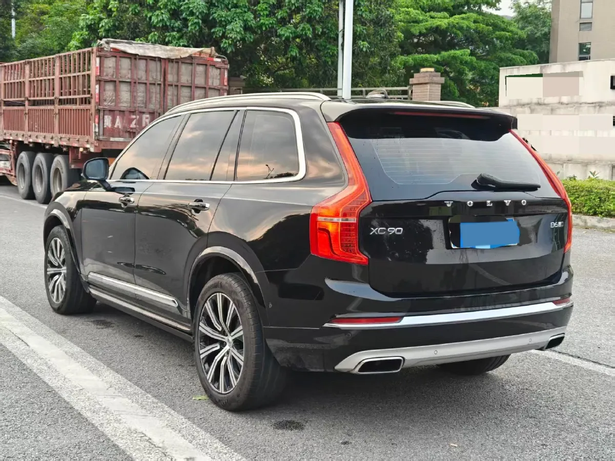 2020 Volvo XC90 2.0T 310HP L4 8AT,autocango,china used car exporter,china ev exporter,chinese used car exporter,chinese used ev exporter
