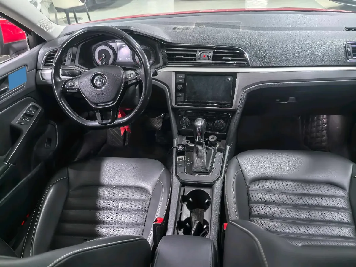 2019 Volkswagen Passat 1.4T 150HP L4 7DCT,autocango,china used car exporter,china ev exporter,chinese used car exporter,chinese used ev exporter