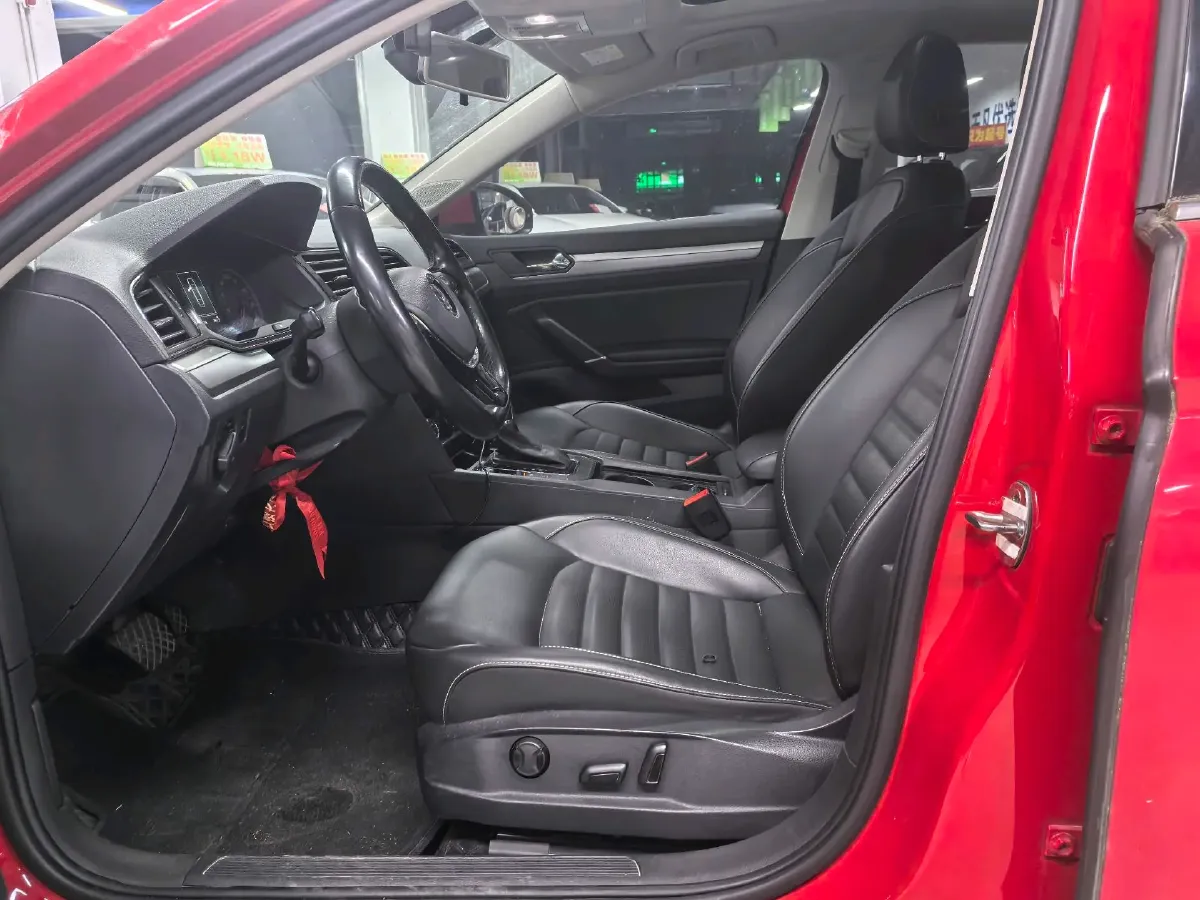 2019 Volkswagen Passat 1.4T 150HP L4 7DCT,autocango,china used car exporter,china ev exporter,chinese used car exporter,chinese used ev exporter