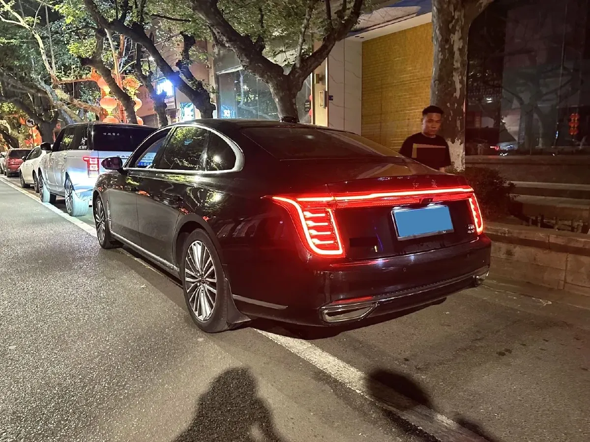 2020 HongQi H9 2.0T 252HP L4 7DCT,autocango,china used car exporter,china ev exporter,chinese used car exporter,chinese used ev exporter