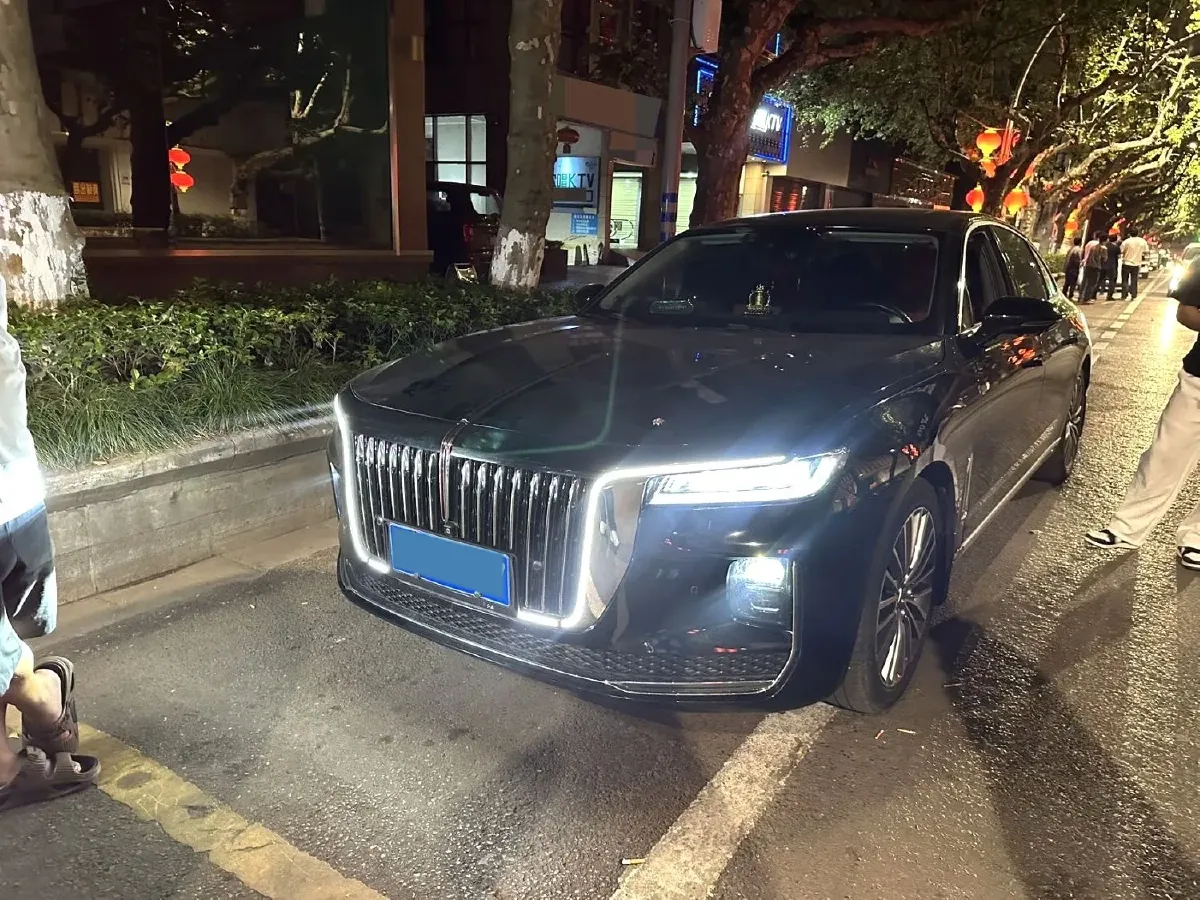 2020 HongQi H9 2.0T 252HP L4 7DCT,autocango,china used car exporter,china ev exporter,chinese used car exporter,chinese used ev exporter