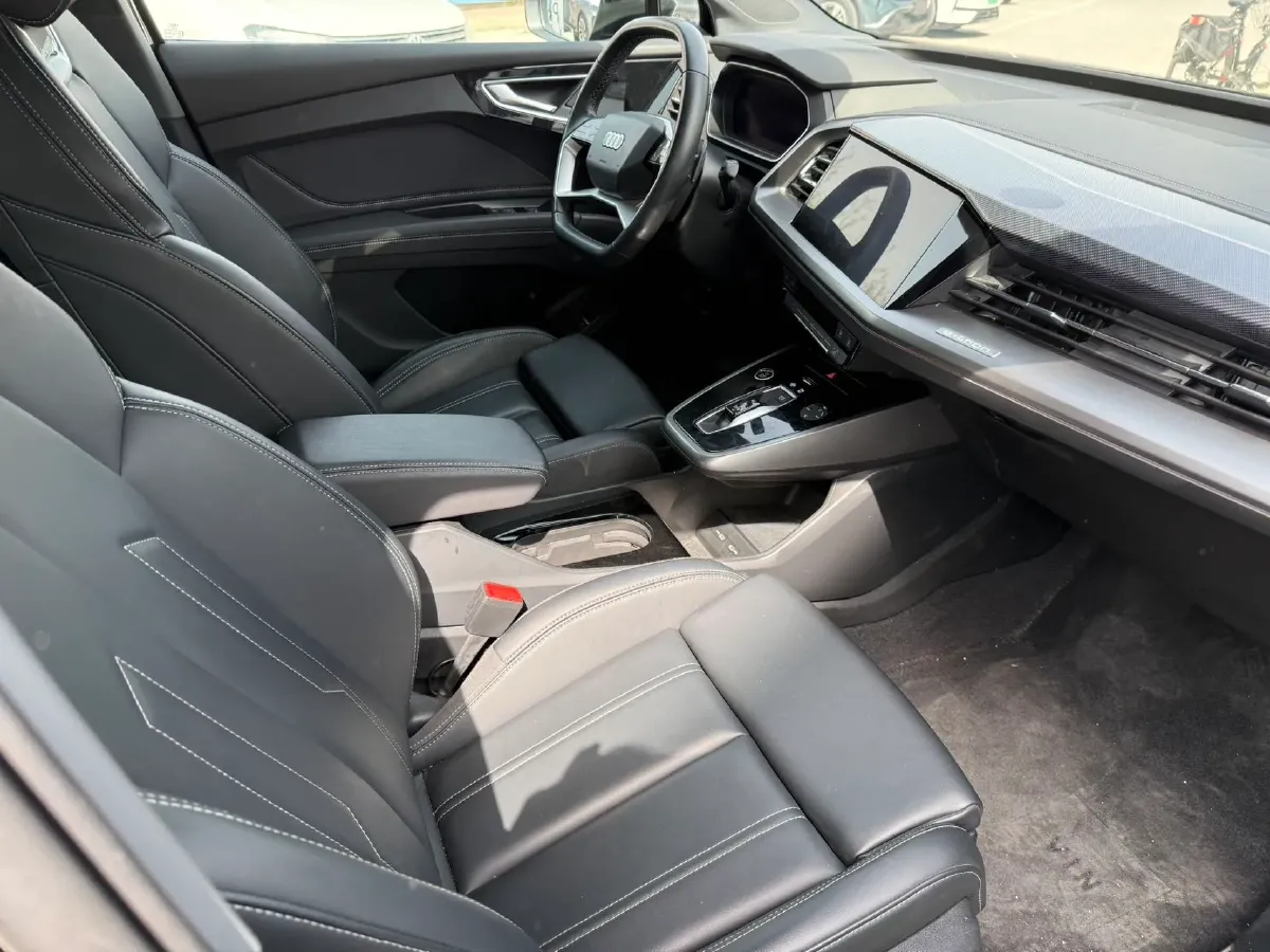 2024 Audi Q4 e-tron BEV 84.8KWH,autocango,china used car exporter,china ev exporter,chinese used car exporter,chinese used ev exporter