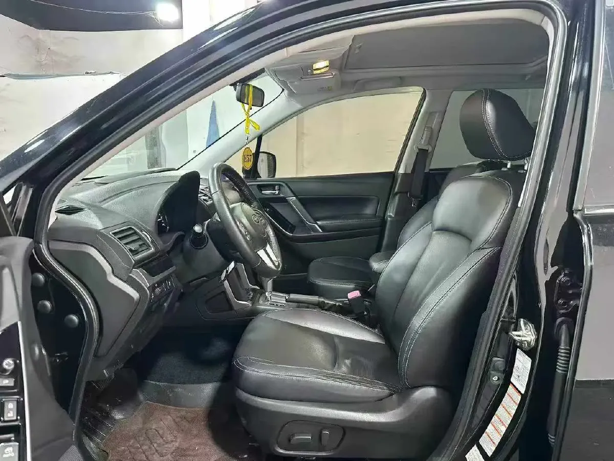 2018 BMW 1 Series 1.5T 136HP L3 8AT,autocango,china used car exporter,china ev exporter,chinese used car exporter,chinese used ev exporter