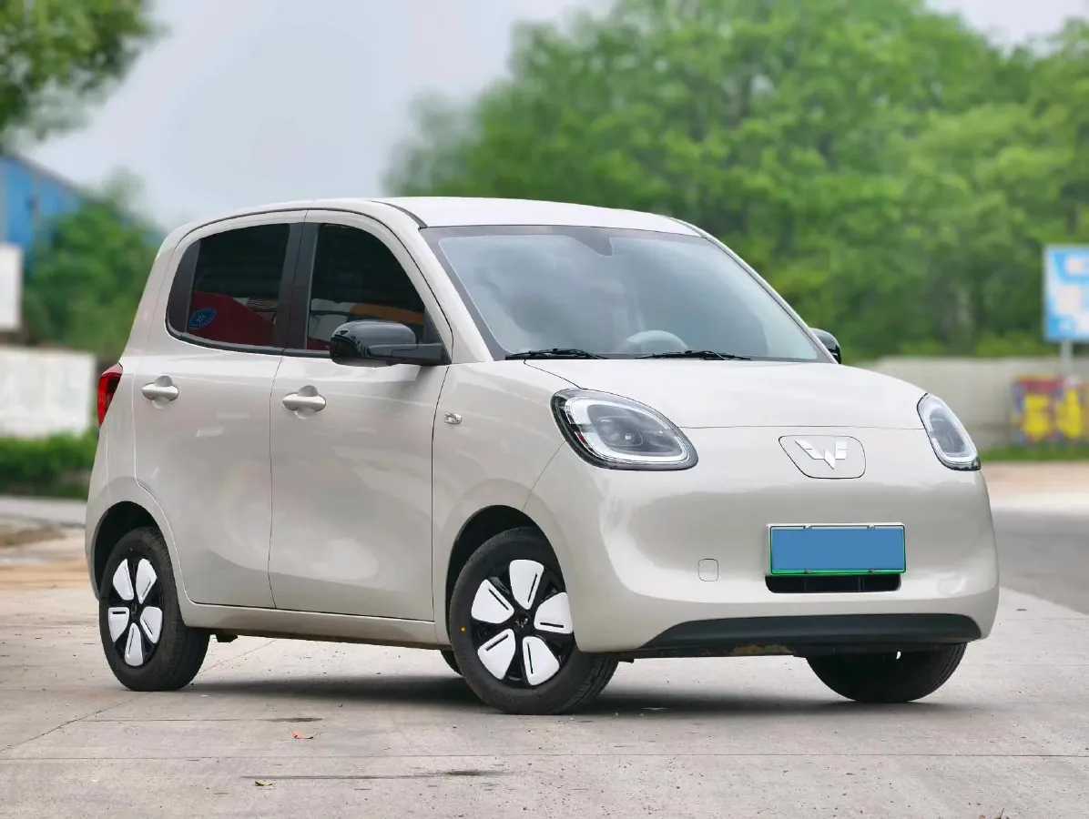 2025 WuLing HongGuang MINI EV BEV 16.2KWH,autocango,china used car exporter,china ev exporter,chinese used car exporter,chinese used ev exporter