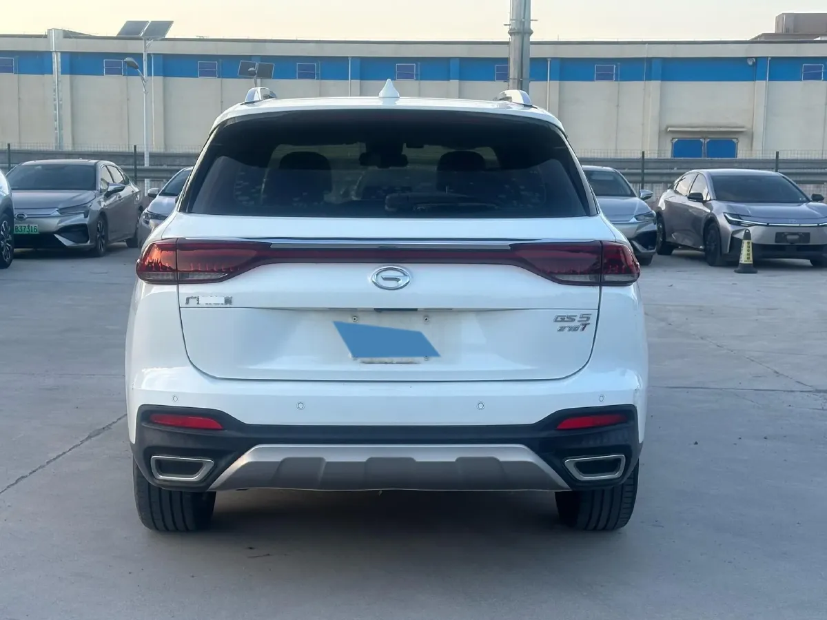 2021 GAC Trumpchi GS5 1.5T 169HP L4 6AT,autocango,china used car exporter,china ev exporter,chinese used car exporter,chinese used ev exporter