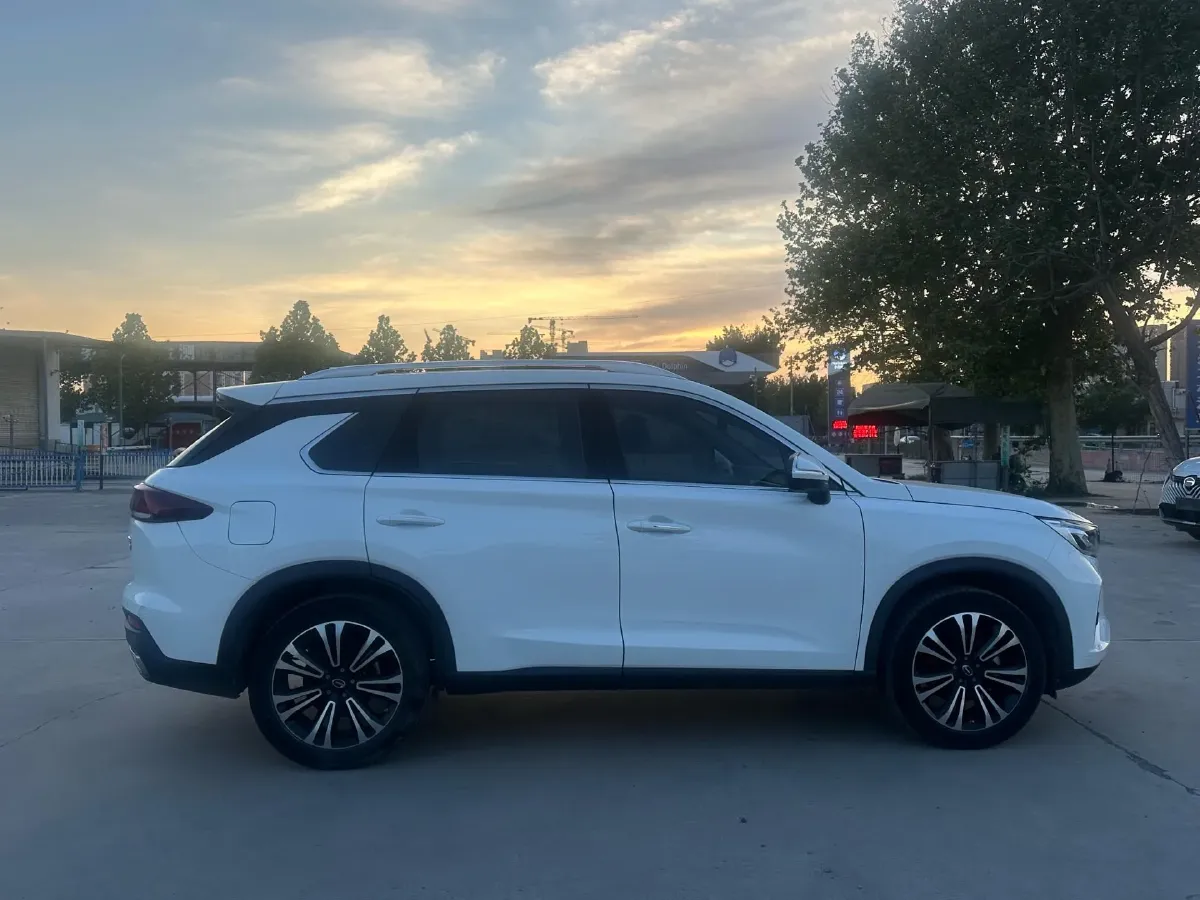 2021 GAC Trumpchi GS5 1.5T 169HP L4 6AT,autocango,china used car exporter,china ev exporter,chinese used car exporter,chinese used ev exporter