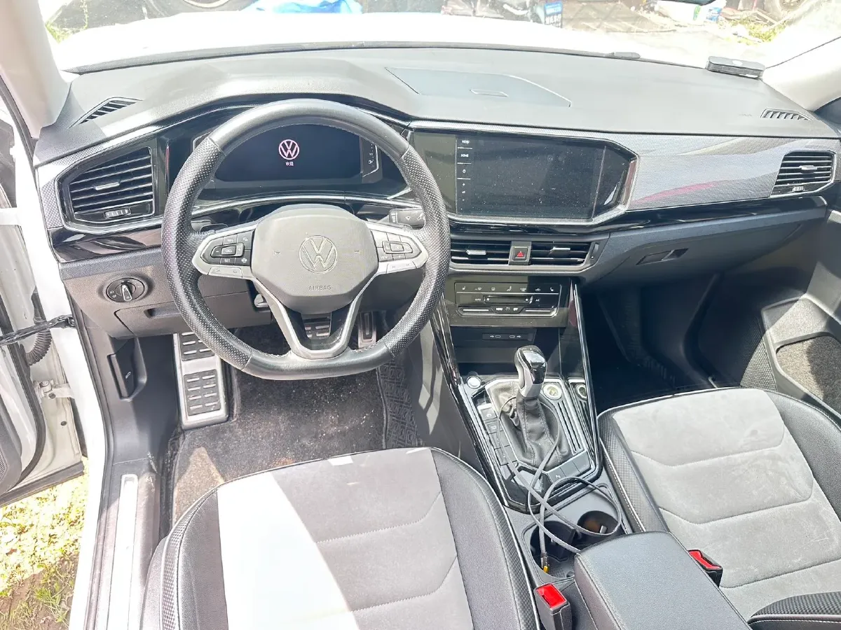 2020 Volkswagen Tayron X 2.0T 186HP L4 7DCT,autocango,china used car exporter,china ev exporter,chinese used car exporter,chinese used ev exporter