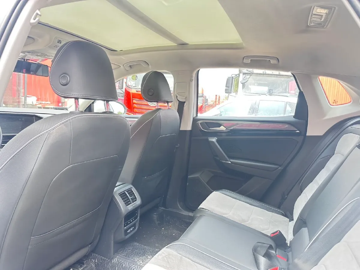 2020 Volkswagen Tayron X 2.0T 186HP L4 7DCT,autocango,china used car exporter,china ev exporter,chinese used car exporter,chinese used ev exporter