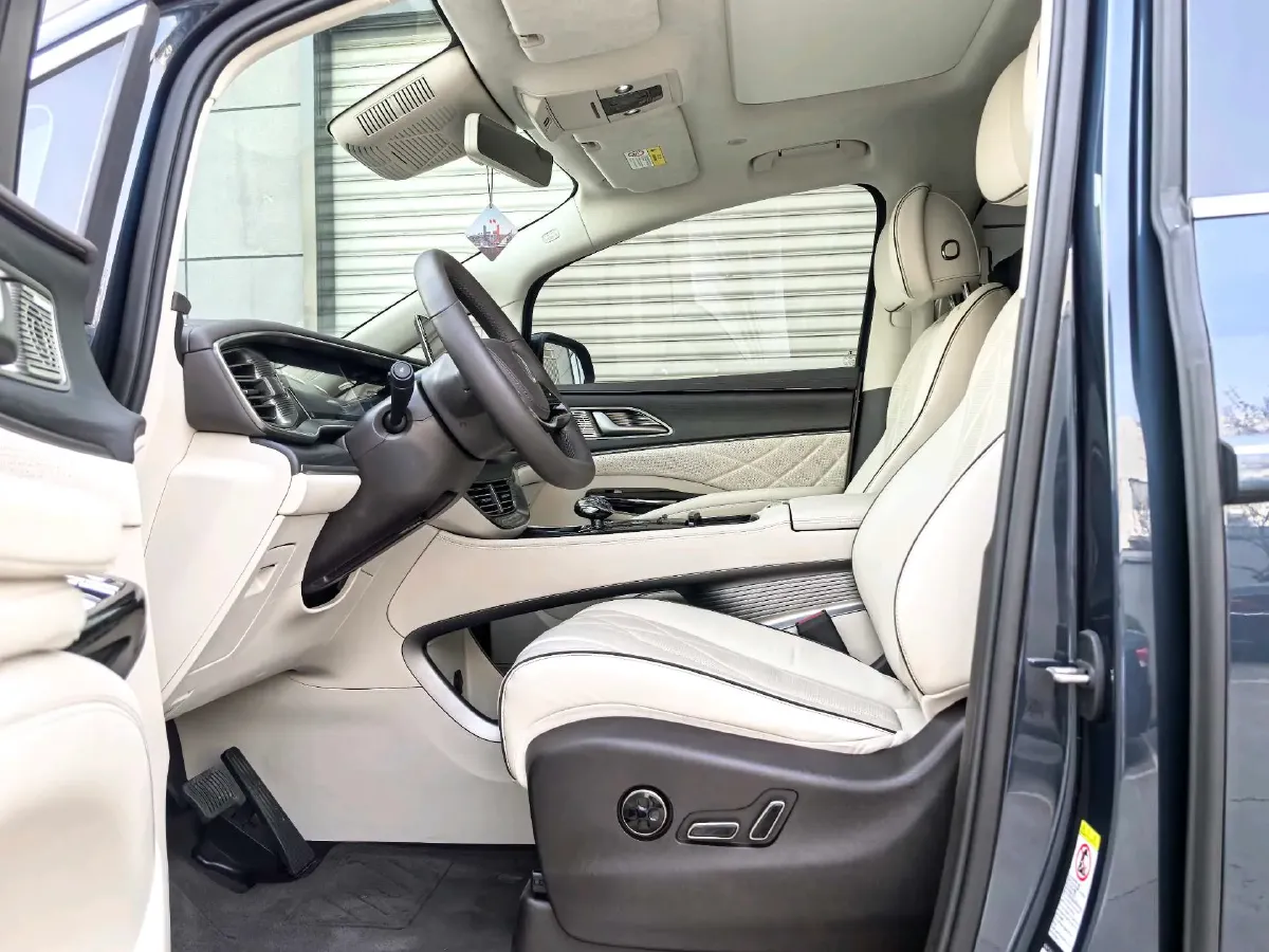 2024 Denza D9 1.5T 139HP L4 E-CVT PHEV 20.39KWH,autocango,china used car exporter,china ev exporter,chinese used car exporter,chinese used ev exporter