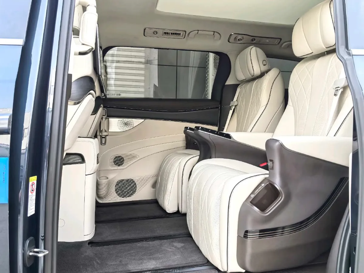 2024 Denza D9 1.5T 139HP L4 E-CVT PHEV 20.39KWH,autocango,china used car exporter,china ev exporter,chinese used car exporter,chinese used ev exporter