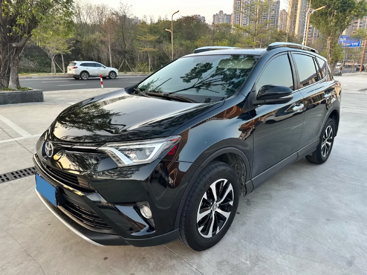 2018 Toyota RAV4 2.0L 151HP L4 CVT,autocango,china used car exporter,china ev exporter,chinese used car exporter,chinese used ev exporter