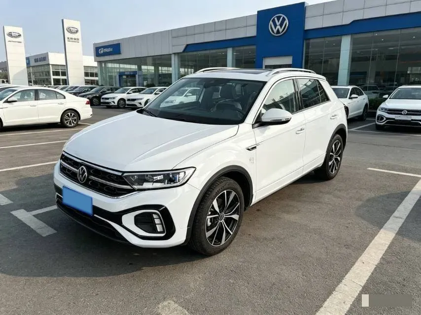 2024 Volkswagen T-Roc 1.5T 160HP L4 7DCT,autocango,china used car exporter,china ev exporter,chinese used car exporter,chinese used ev exporter