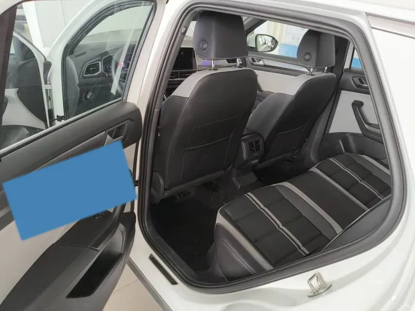 2024 Volkswagen T-Roc 1.5T 160HP L4 7DCT,autocango,china used car exporter,china ev exporter,chinese used car exporter,chinese used ev exporter