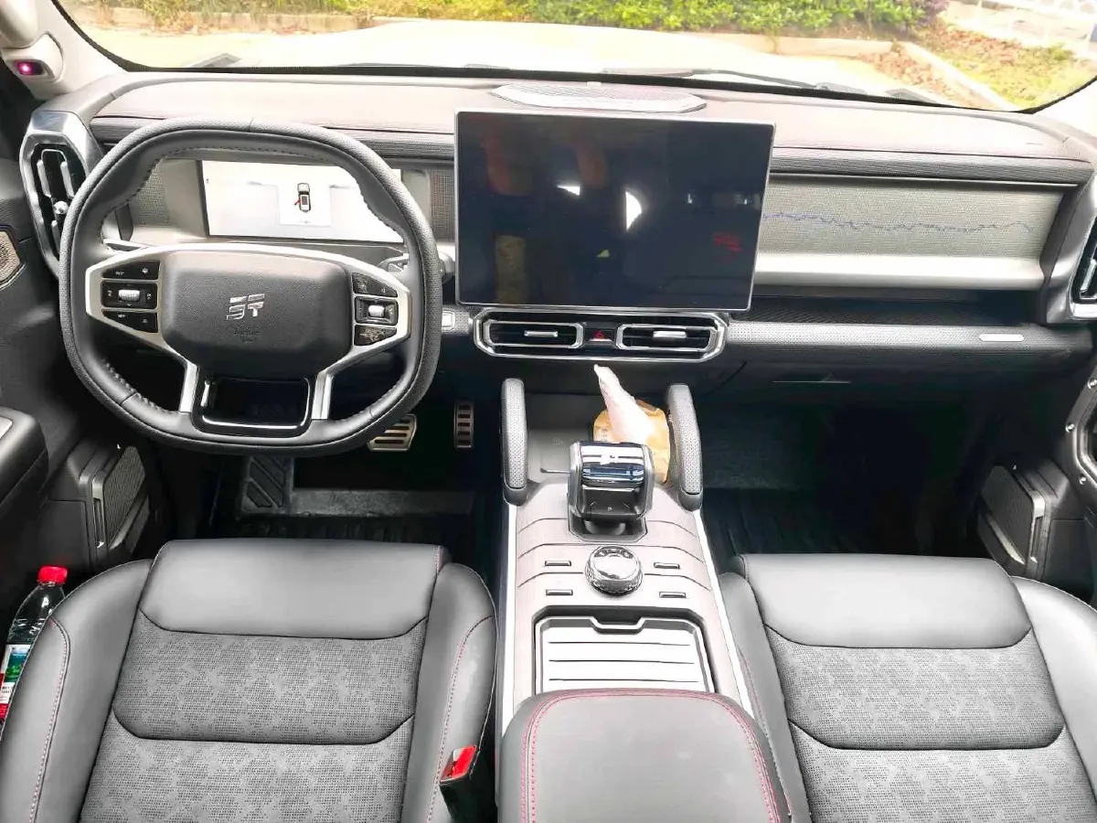 2025 Jetour Traveller 2.0T 254HP L4 7DCT,autocango,china used car exporter,china ev exporter,chinese used car exporter,chinese used ev exporter