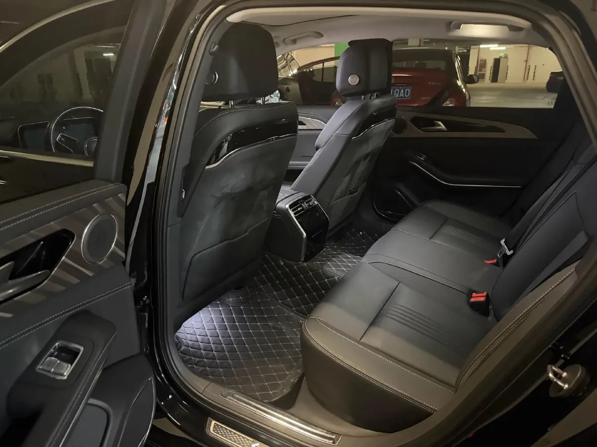 2020 HongQi H9 2.0T 252HP L4 7DCT,autocango,china used car exporter,china ev exporter,chinese used car exporter,chinese used ev exporter