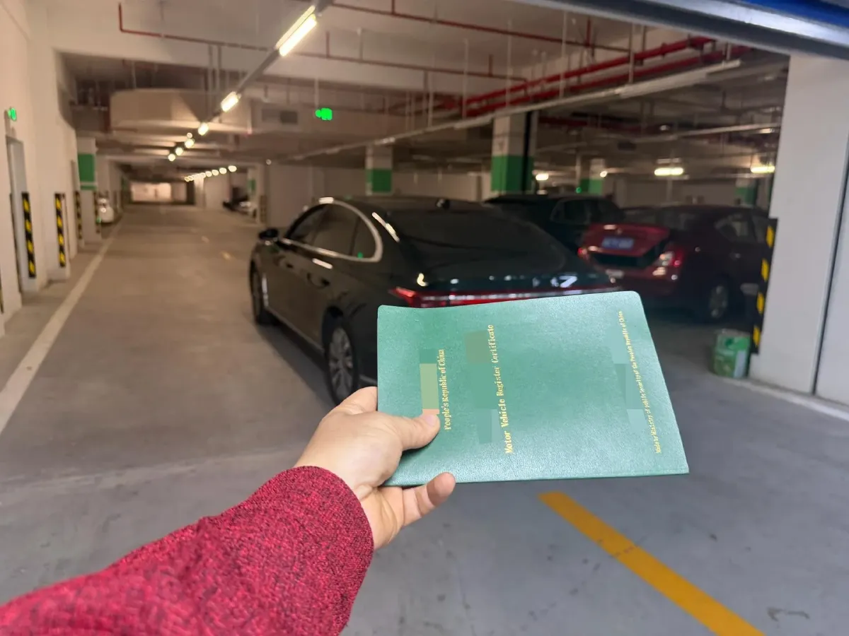 2020 HongQi H9 2.0T 252HP L4 7DCT,autocango,china used car exporter,china ev exporter,chinese used car exporter,chinese used ev exporter