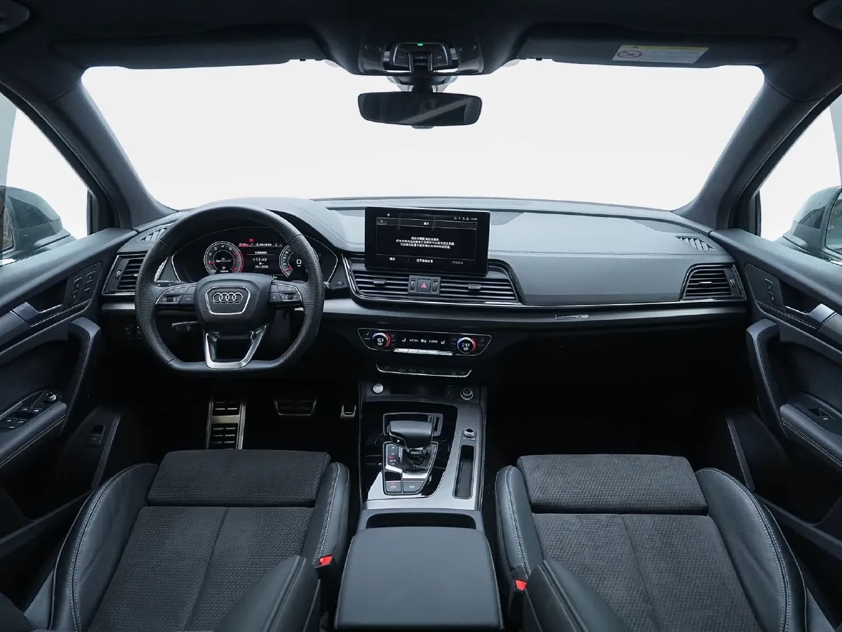 2023 Audi Q5L Sportback 2.0T 190HP L4 7DCT,autocango,china used car exporter,china ev exporter,chinese used car exporter,chinese used ev exporter