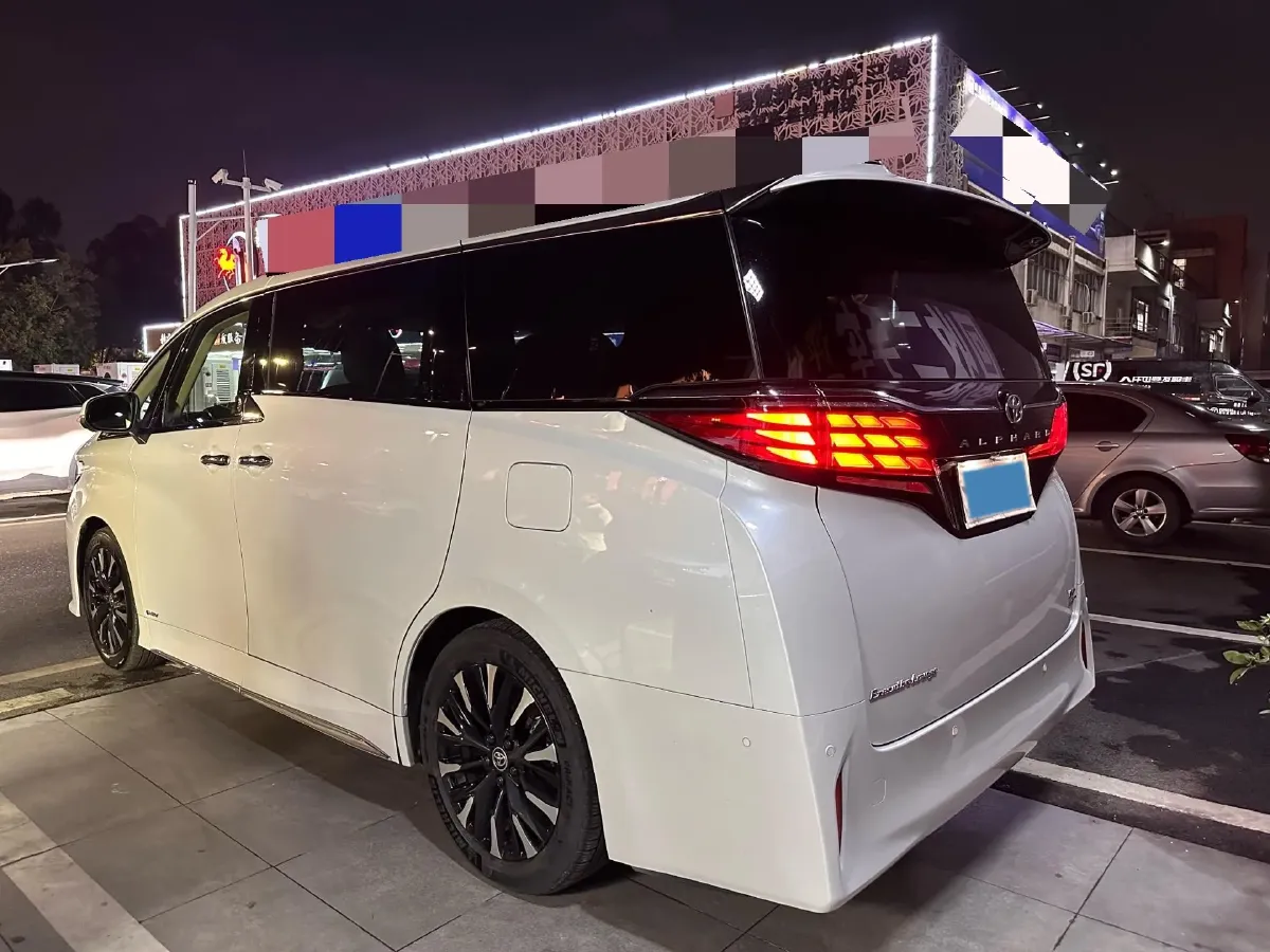 2024 Toyota Alphard 2.5L 190HP L4 E-CVT Hybrid,autocango,china used car exporter,china ev exporter,chinese used car exporter,chinese used ev exporter