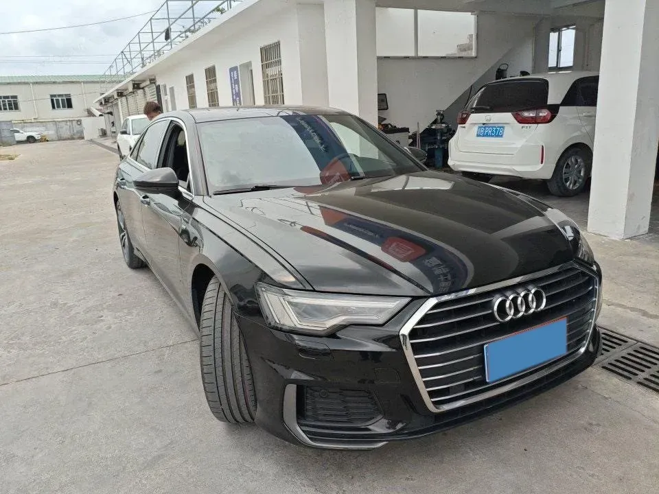 2020 Audi A6L 2.0T 190HP L4 7DCT,autocango,china used car exporter,china ev exporter,chinese used car exporter,chinese used ev exporter