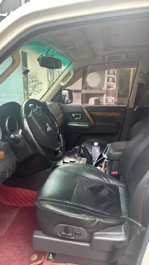 2016 Mitsubishi Pajero 3.0L 174HP V6 5AT,autocango,china used car exporter,china ev exporter,chinese used car exporter,chinese used ev exporter