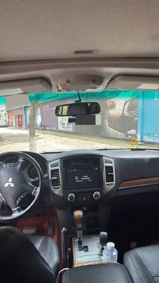 2016 Mitsubishi Pajero 3.0L 174HP V6 5AT,autocango,china used car exporter,china ev exporter,chinese used car exporter,chinese used ev exporter