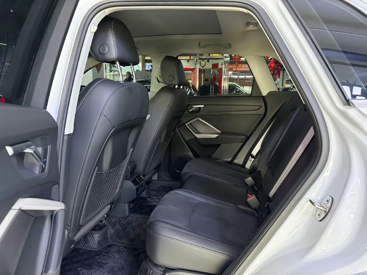 2022 Audi Q3 1.4T 150HP L4 7DCT,autocango,china used car exporter,china ev exporter,chinese used car exporter,chinese used ev exporter