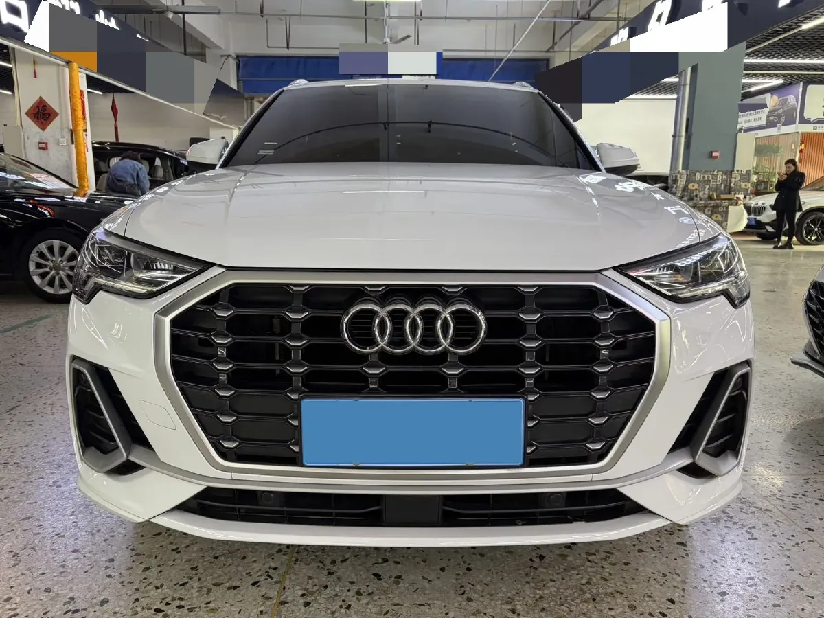 2022 Audi Q3 1.4T 150HP L4 7DCT,autocango,china used car exporter,china ev exporter,chinese used car exporter,chinese used ev exporter