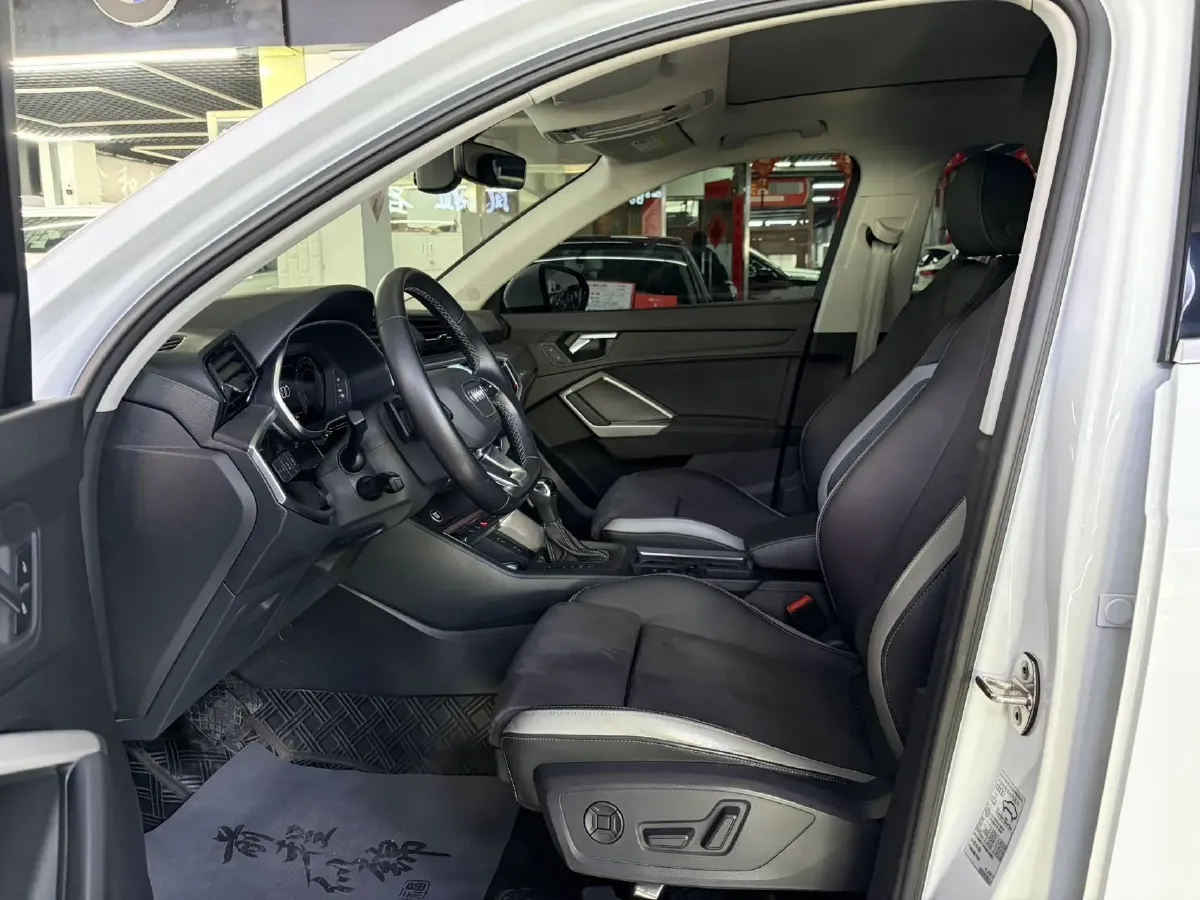 2022 Audi Q3 1.4T 150HP L4 7DCT,autocango,china used car exporter,china ev exporter,chinese used car exporter,chinese used ev exporter